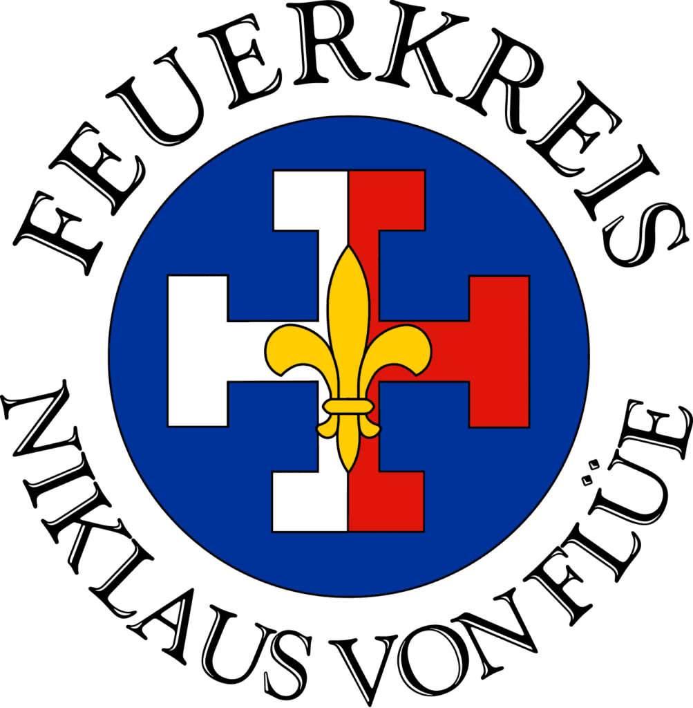 Dieses Bild verlinkt auf die Startseite dieser Website. Das Bild zeigt das Logo des Pfadfinderbunds Feuerkreis Niklaus von Flüe. Das Logo besteht aus einem mit Blau gefüllten Kreis, auf dem ein weiss-rotes Kreuz abgebildet ist, auf dem wiederum eine goldene Lilie angebracht ist. Um das runde Abbild herum steht in schwarzer Schrift «Feuerkreis Niklaus von Flüe».