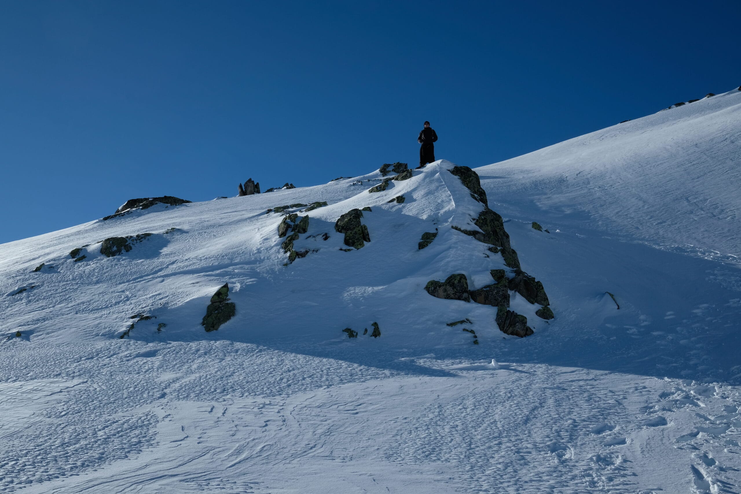 Mehr über den Artikel erfahren Ritter-Schneeweekend in Disentis